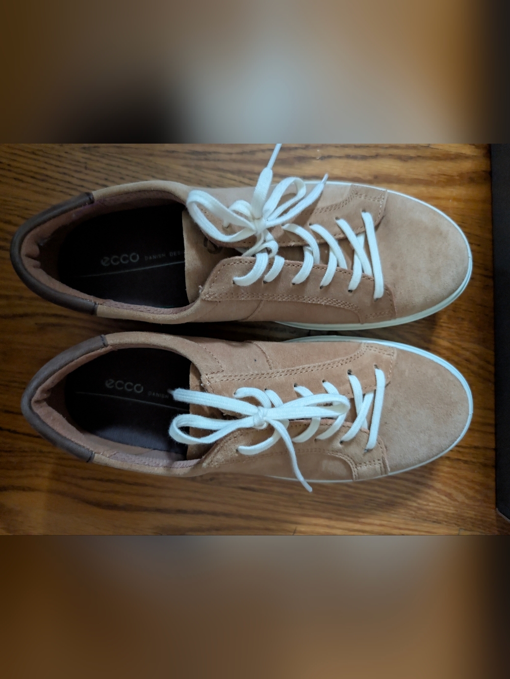 Almost New Ecco Camel Suede Low-Top Sneakers 8-8.5 Eu39